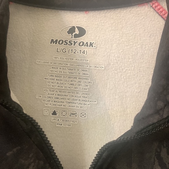 Cammo 1/4 zip Mossy Oak like new pink stitching Large 10/12 199% polyester - Picture 3 of 7